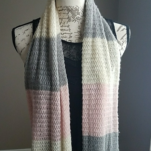 Scarf - Picture 2 of 4
